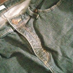 Woman's lee denim short bootleg jeans